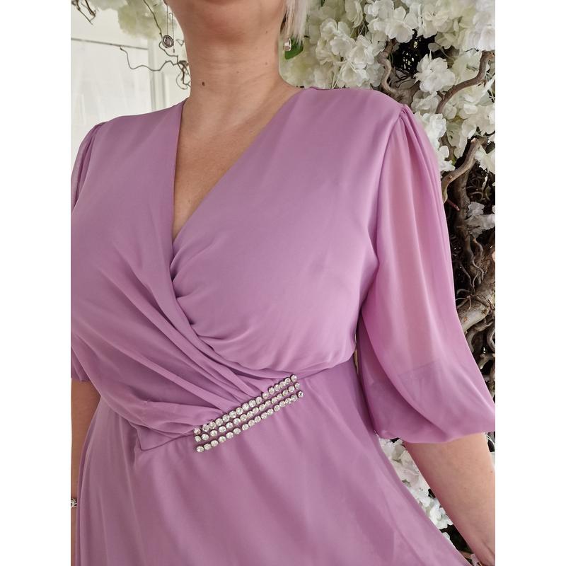 FERTŐD RUHA - PLUS SIZE KARCSÚSÍTOTT ÖRÖMANYA ÉS ALKALMI RUHA